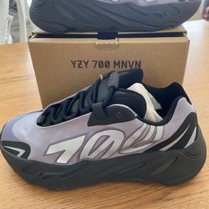 Yeezy 700